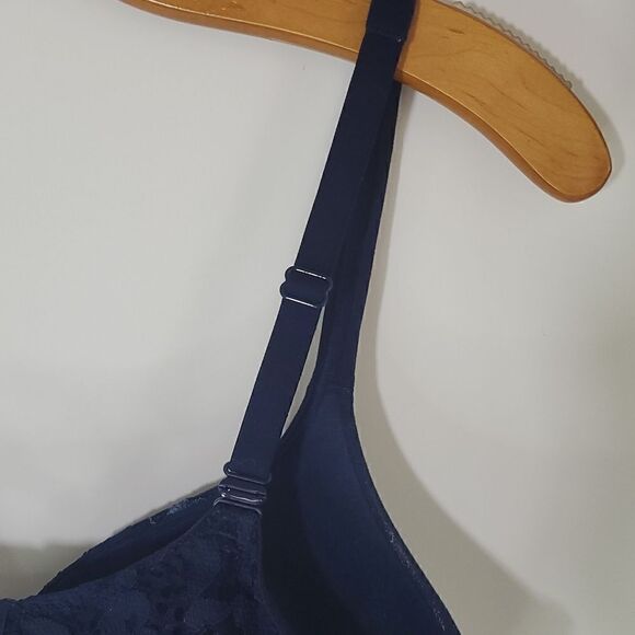 Victoria's Secret Body by Victoria Perfect Shape Lace Overlay Bra Navy 34DD - Picture 4 of 10